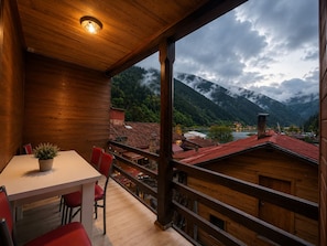 Suite Deluxe, vue lac | Terrasse/Patio