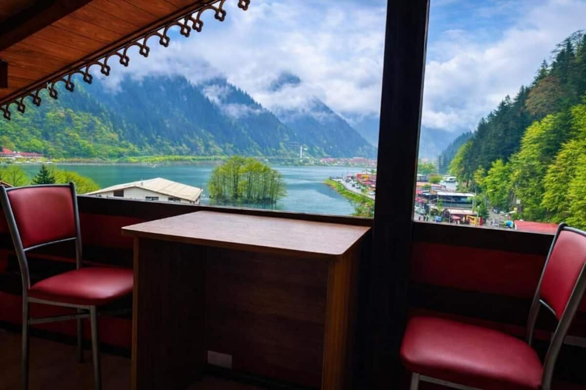 Premium Suite, Lake View