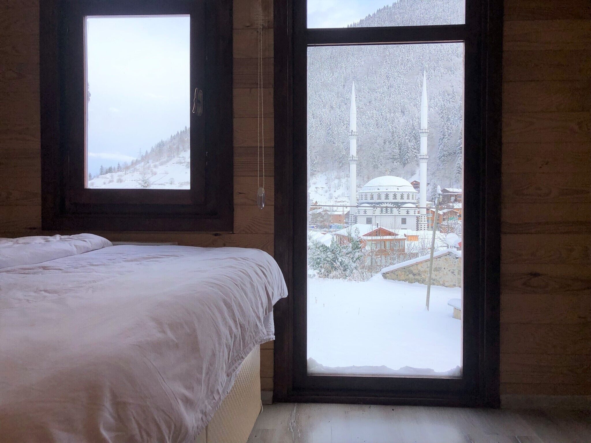 Royal Room, Mountain View | Egyptian cotton sheets, premium bedding, down comforters