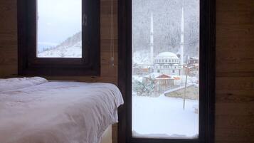 Royal Room, Mountain View | Egyptian cotton sheets, premium bedding, down comforters