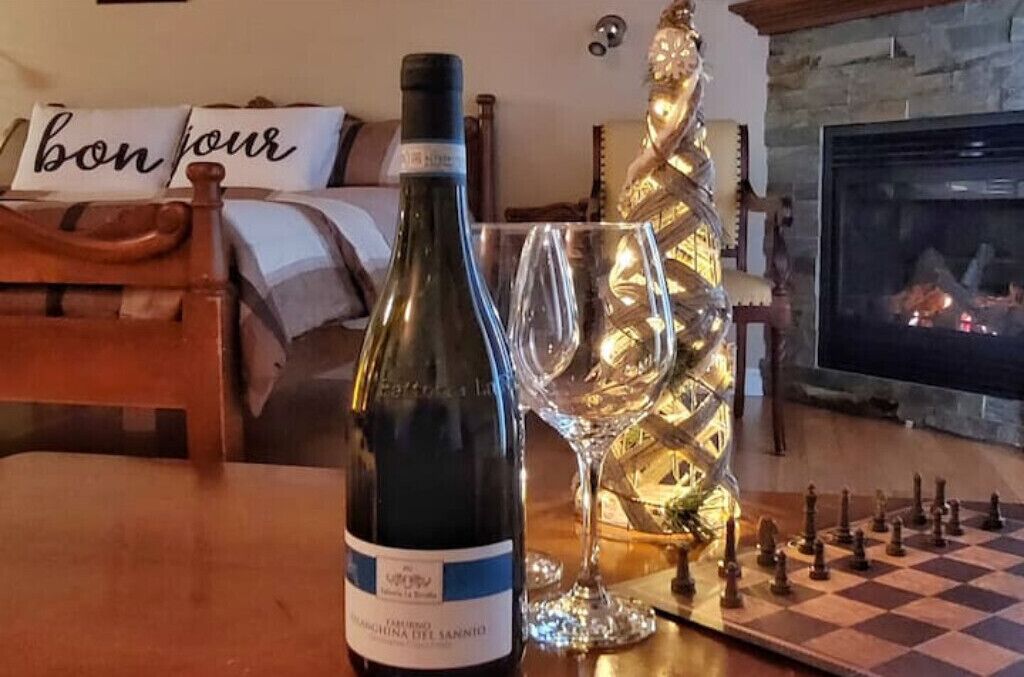 Charming studio with kitchen St-Sauveur