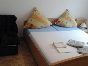 Apartment - Apartments and Room Katja - Studio Apartment (Zupa dubrovacka)