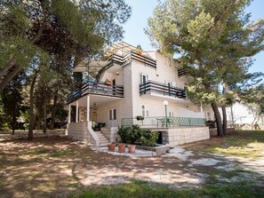 Apartment | Exterior