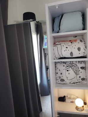 Bügeleisen/Bügelbrett, WLAN