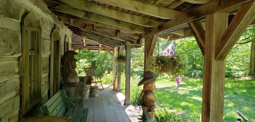 Historic Settler's Log Cabin in Private Forest