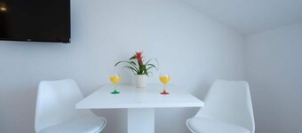 Apartments Horizon - Double Room With Balcony and Sea View
