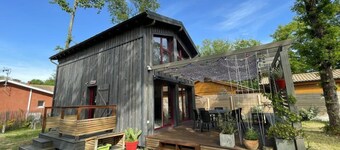 079 - Tastefully decorated wooden house