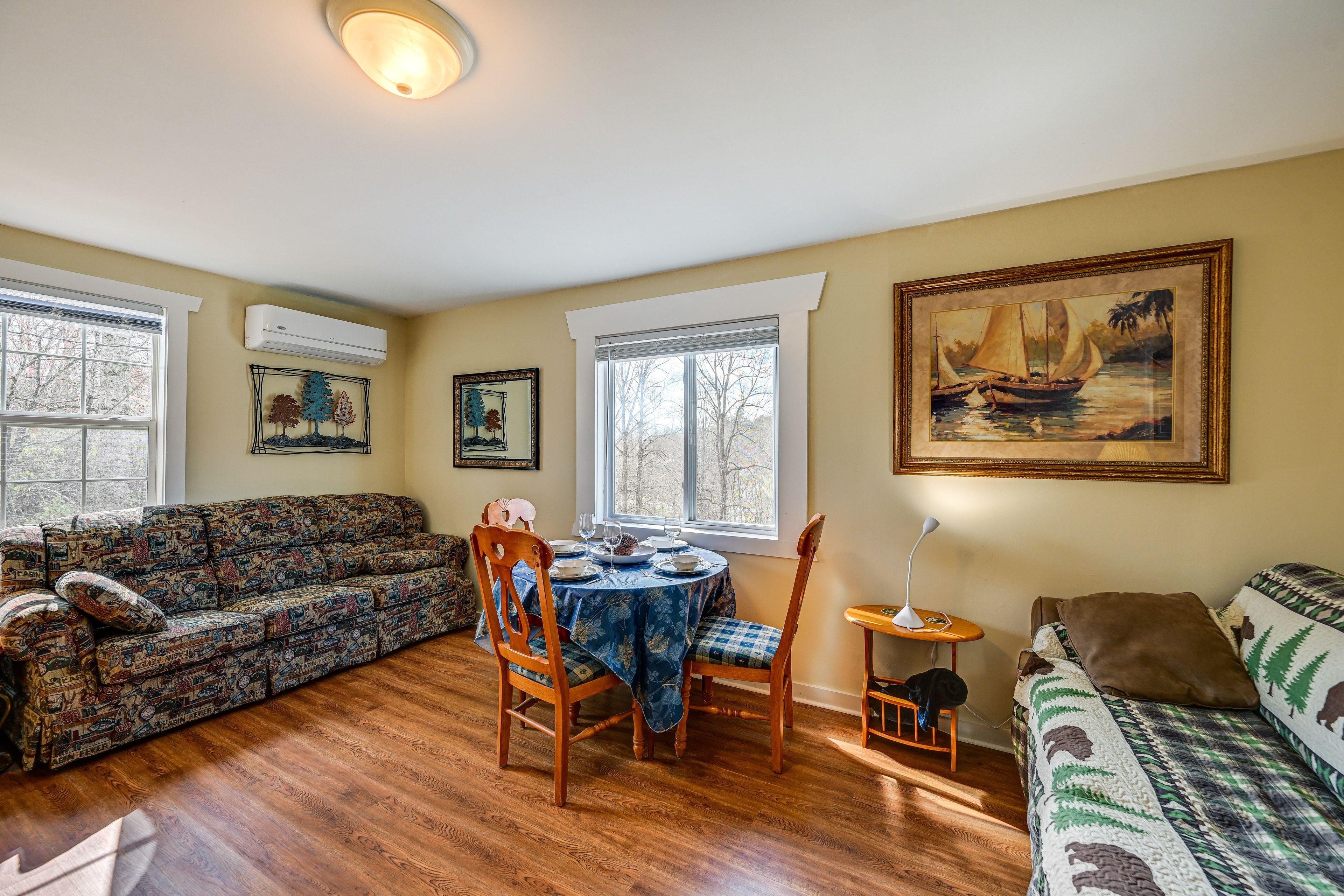 Whittier Vacation Rental Cabin: Pets Welcome!