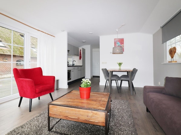 House | Dining