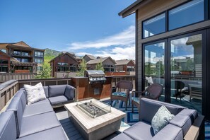 Terrace/patio - Flat Tops Haven | Prime Location | Pool & Multiple Hot Tubs | Close To Resort (Steamboat Springs)