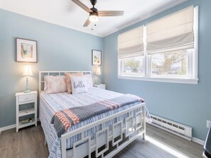 3 habitaciones, acceso a internet y ropa de cama