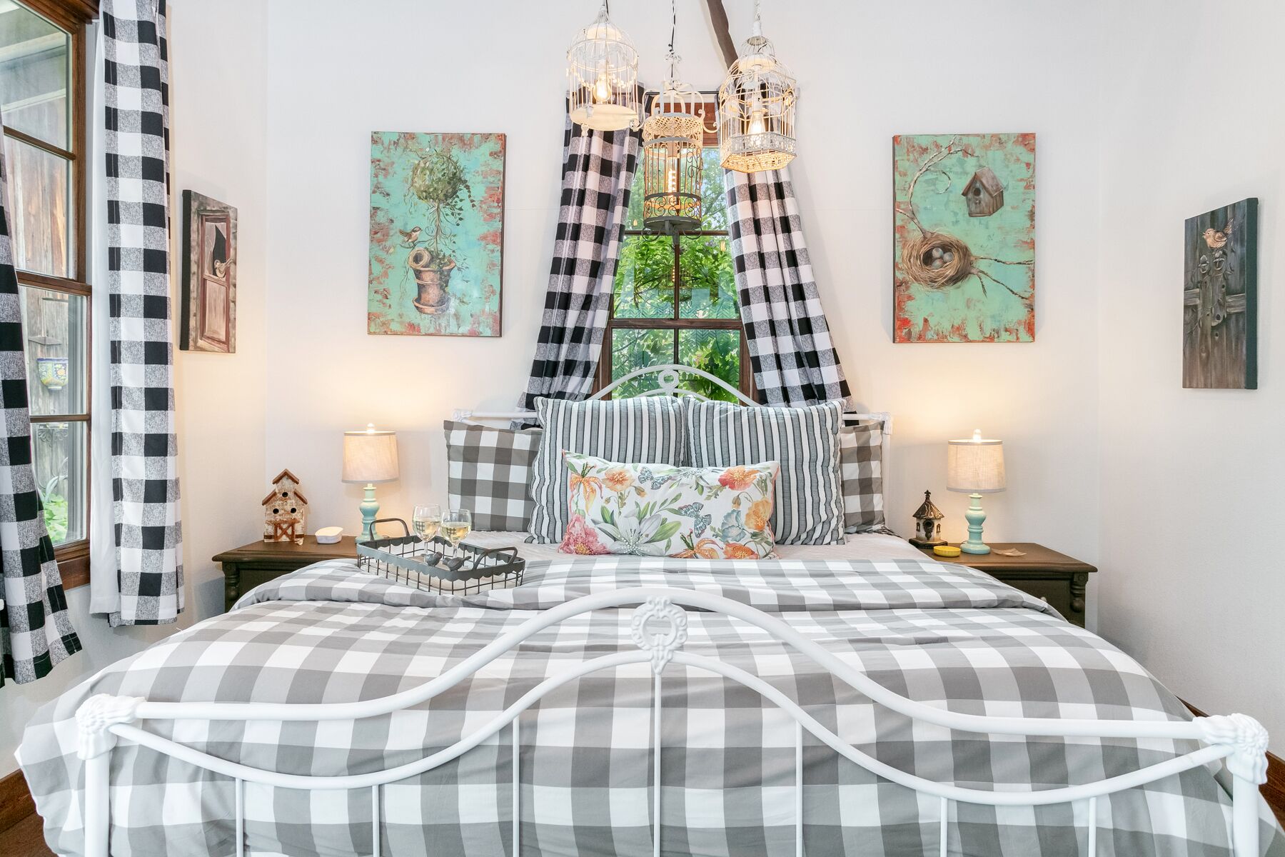 Remmler Nest | 1/1 Cottage | Private Hot Tub & Fire Pit | Shared Pool