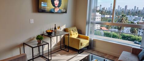 Apartment, 3 Bedrooms | Living area | 55-inch Smart TV with digital channels, TV, Netflix