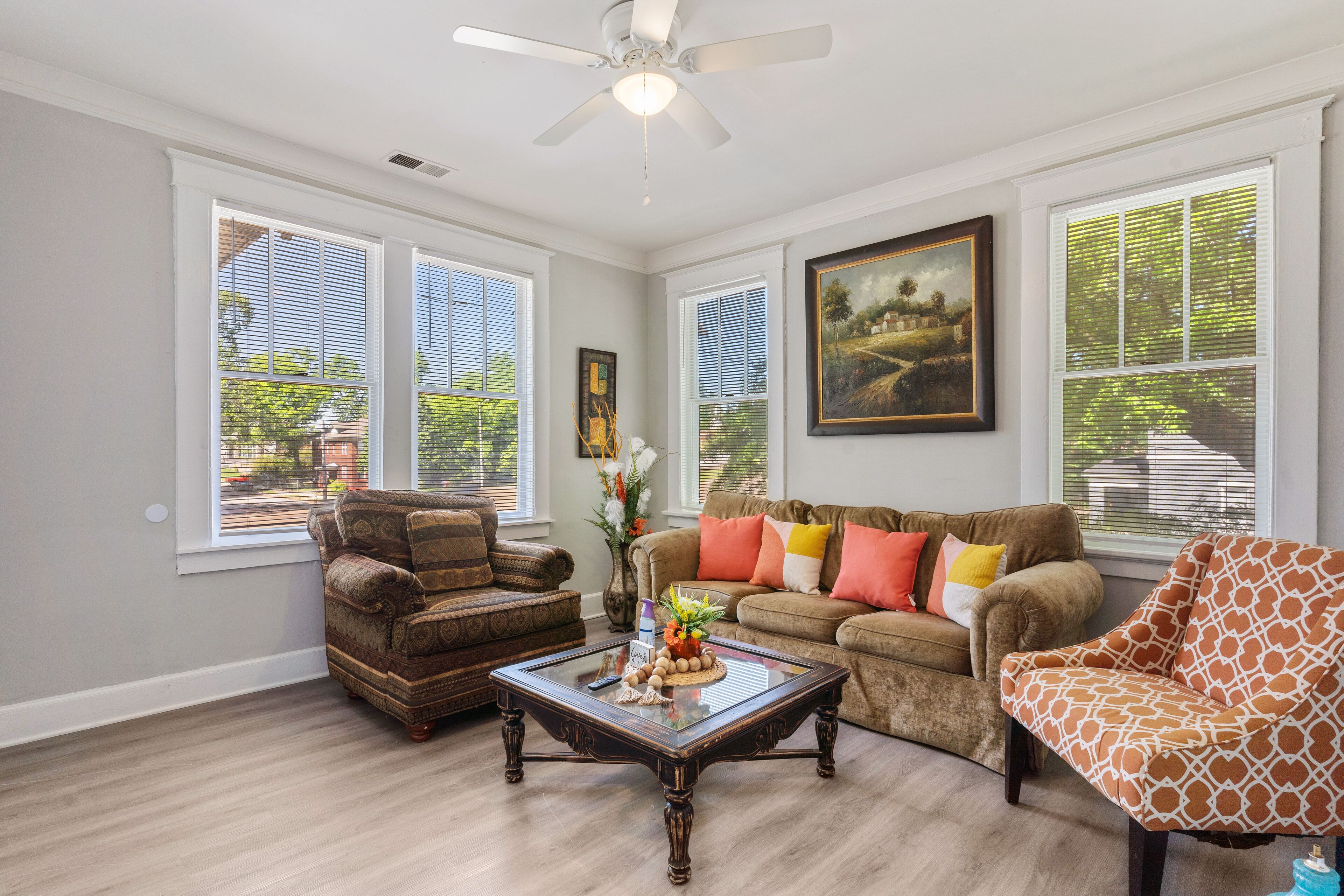 Downtown Lavish 4 Mins to Beale Street Home!