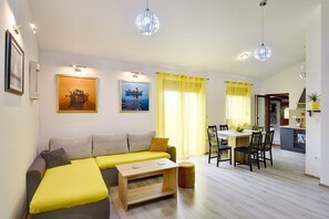 TV - Villa with pool and tavern (Vodnjan)