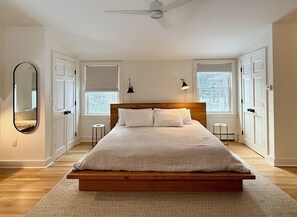 5 Schlafzimmer, Schreibtisch, WLAN, Bettwäsche