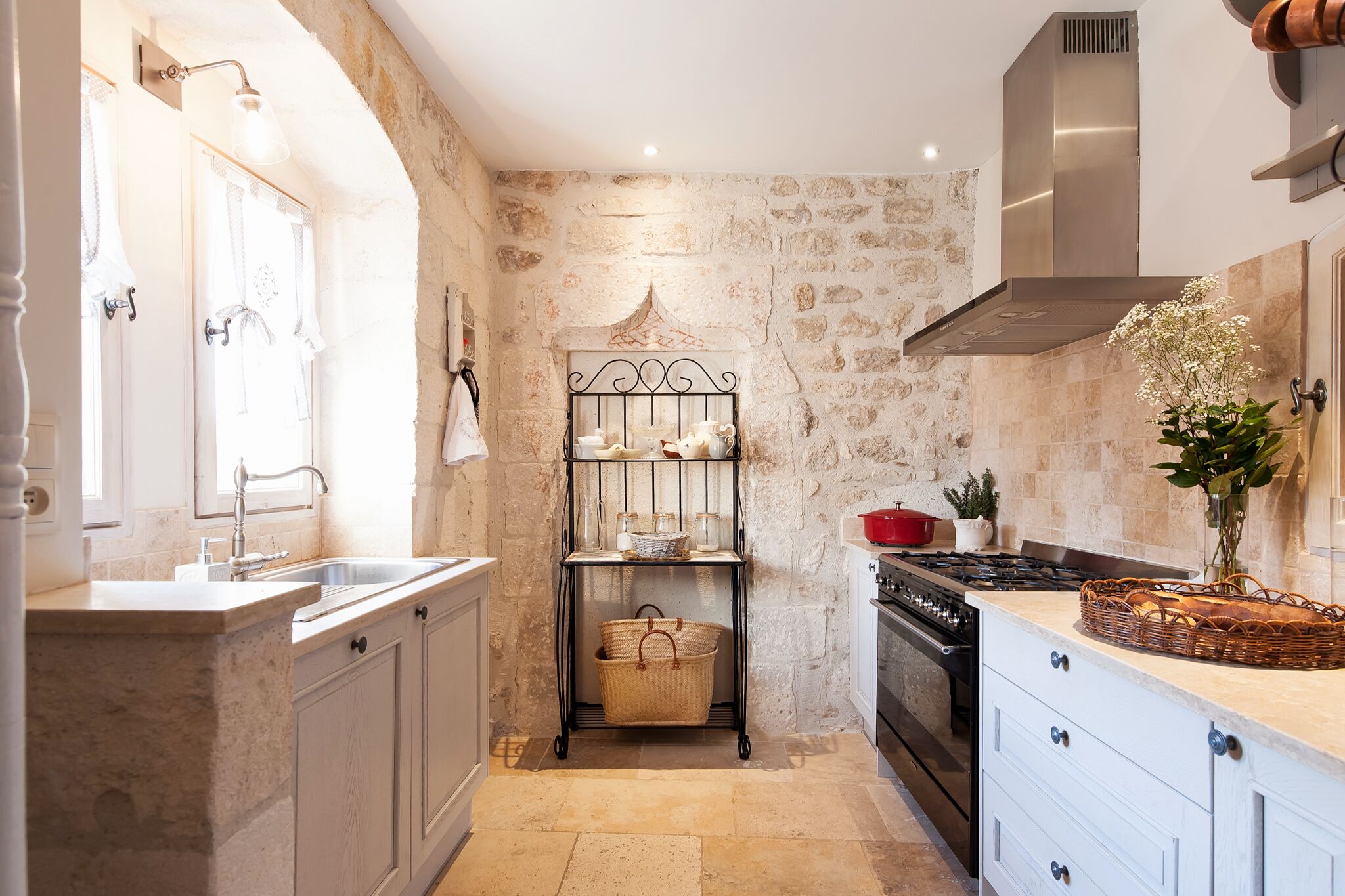 Elegant Luxurious "Alchemy" in Centre Ville with Amazing Roof Terrace Views