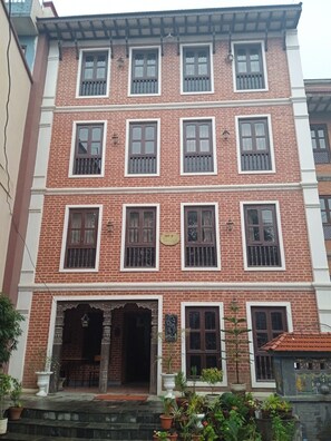 Fachada de la propiedad