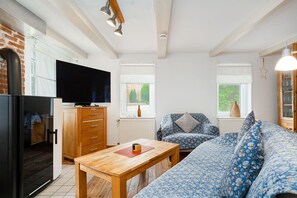 Unclassified image, 5 of 46, button