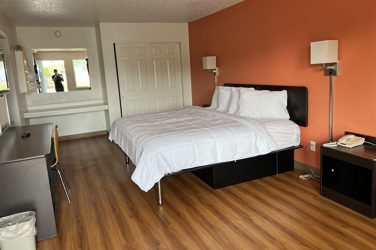 Deluxe-Zimmer | 1 Schlafzimmer, kostenloses WLAN, Bettwäsche