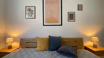 2 bedrooms, WiFi, bed sheets