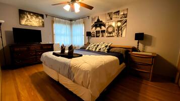 3 bedrooms, iron/ironing board, WiFi, bed sheets