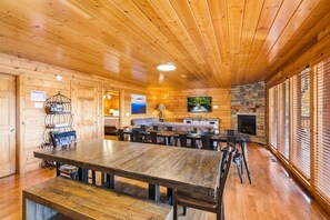 Dining - Wildbriar Inn (Sevierville)