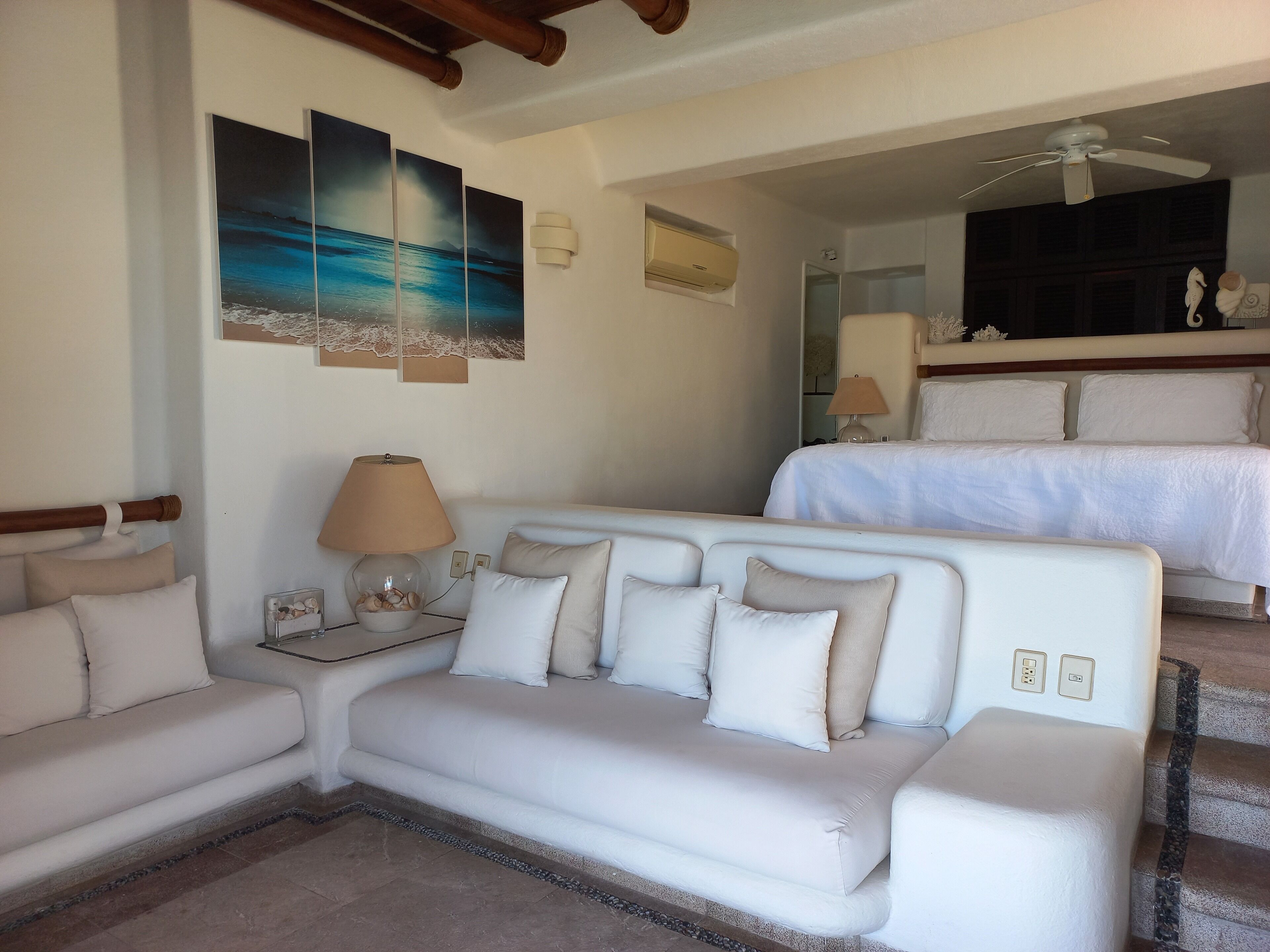 Casa Nautilus Ixtapa, Spectacular