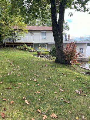 Property grounds - Over water Beach house with pickleball (MacTier)