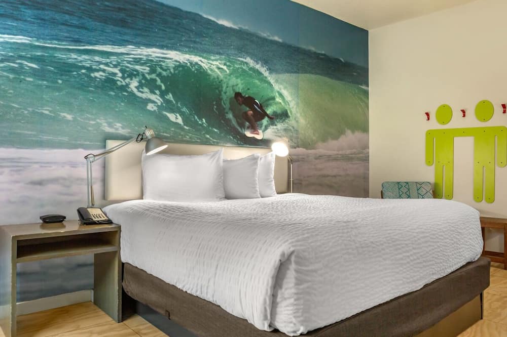 Your Beach Adventure Awaits! Garden View, Outdoor Pool, Free Parking and BIke