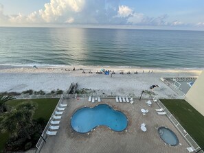 A heated pool - Uncrowded Corner Beachfront 3BR w/3 New Spa Baths (Gulf Shores)