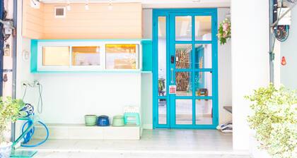 Colorful home near the Train station