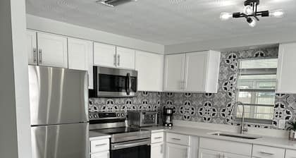 Cozy Retreat Near Downtown Zephyrhills