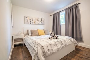 2 bedrooms, free WiFi, bed sheets - Le Pik-Bois - In the middle of nature with Spa (Sainte-Émélie-de-l'Énergie)
