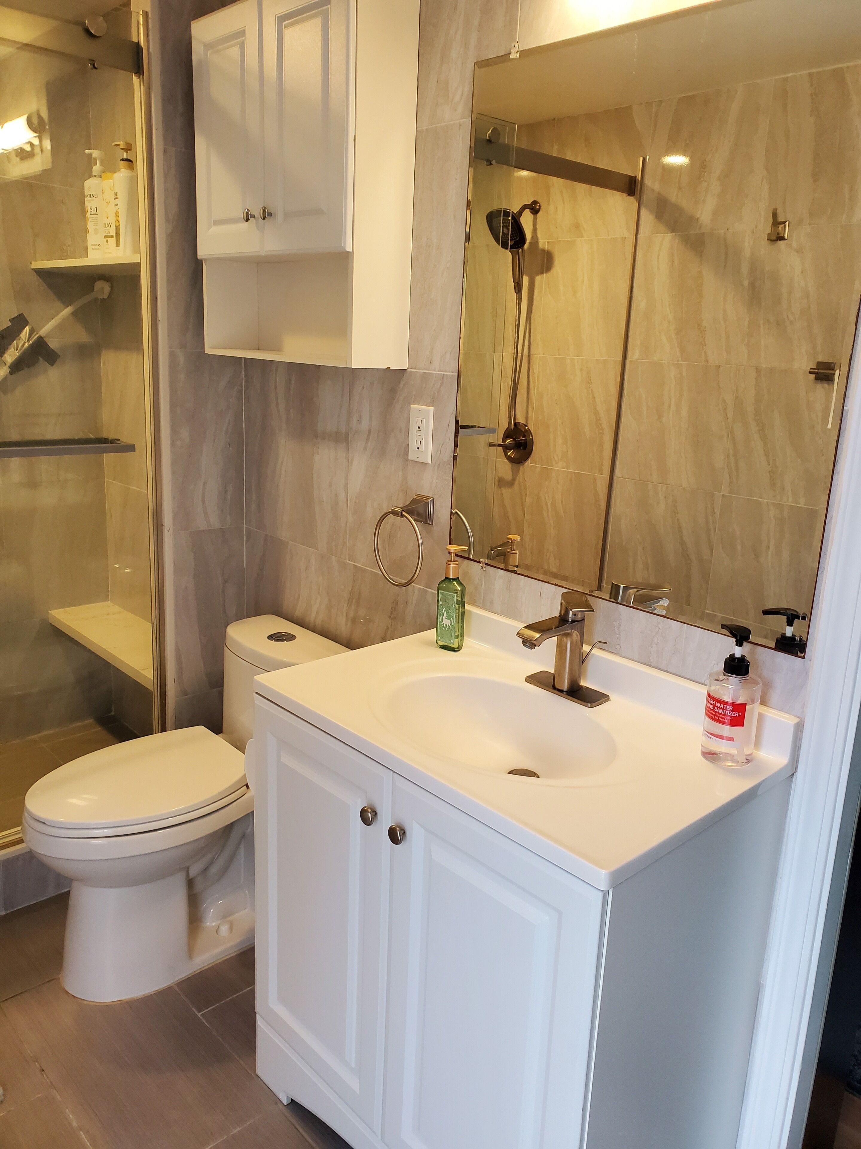 1B/1B Guest house nearby UCLA / SMC