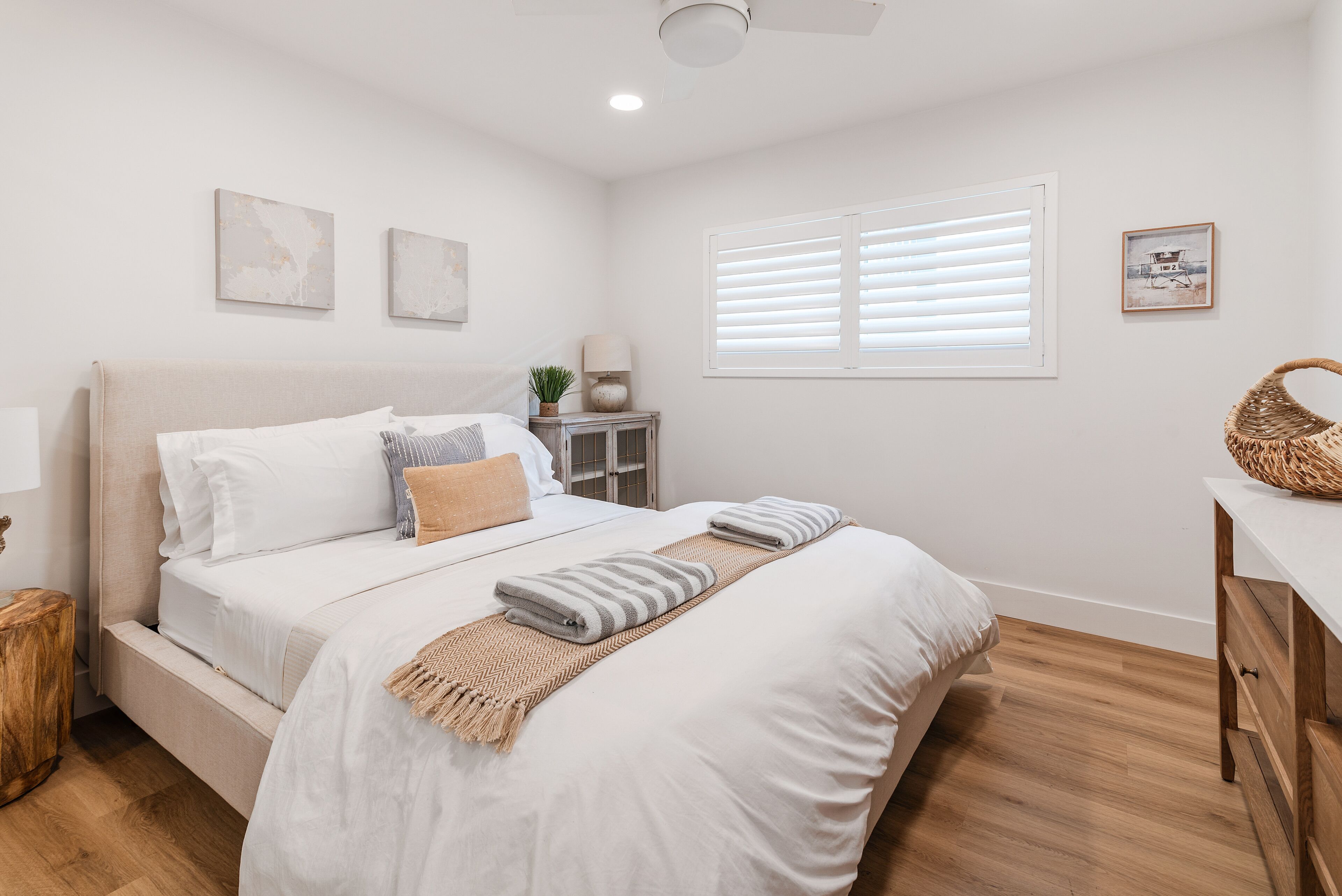 211A  Freshly Renovated Steps from the Sand at the Beach Oceanside