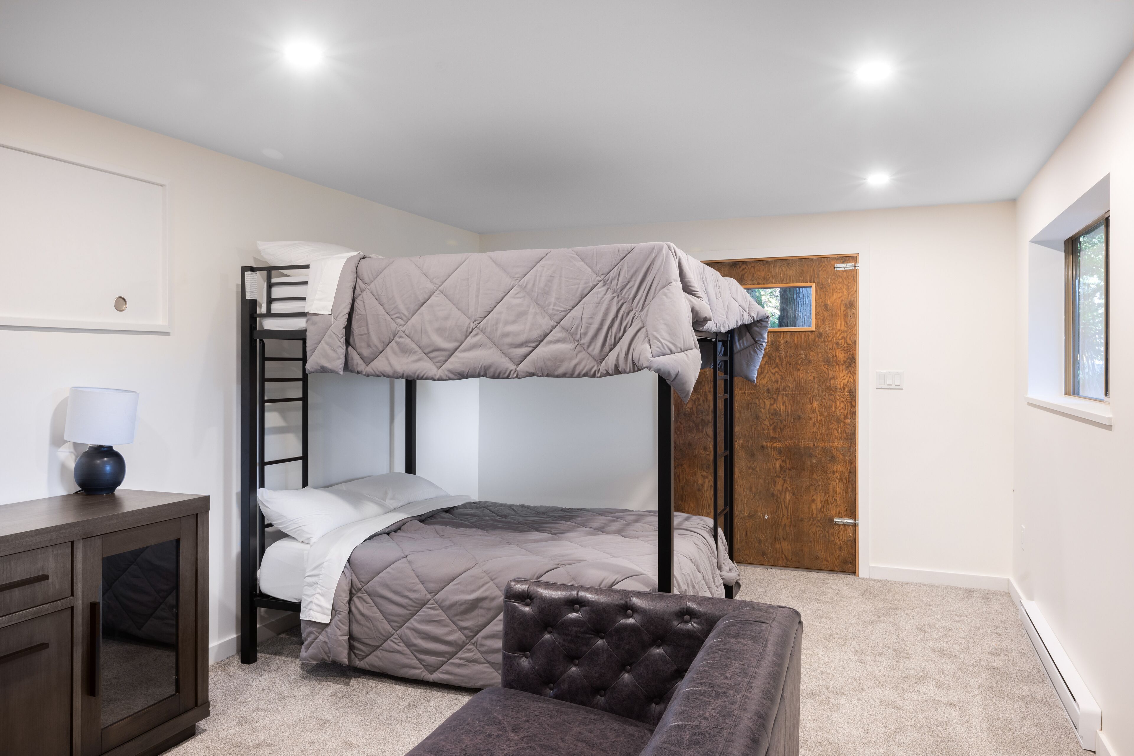 3 quartos, Wi-Fi de cortesia, roupa de cama
