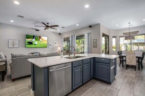 Interior - SouthChandler, Spa, 3BR/2.5 Bath (Chandler)