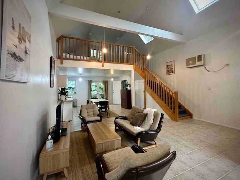 Upper Chapel Loft Apartment - Lane Cove