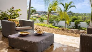 Terrace/patio - Havana Apartment - Panoramic view with pool (Jan Thiel)