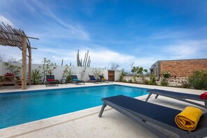 Pool - Havana Apartment - Panoramic view with pool (Jan Thiel)