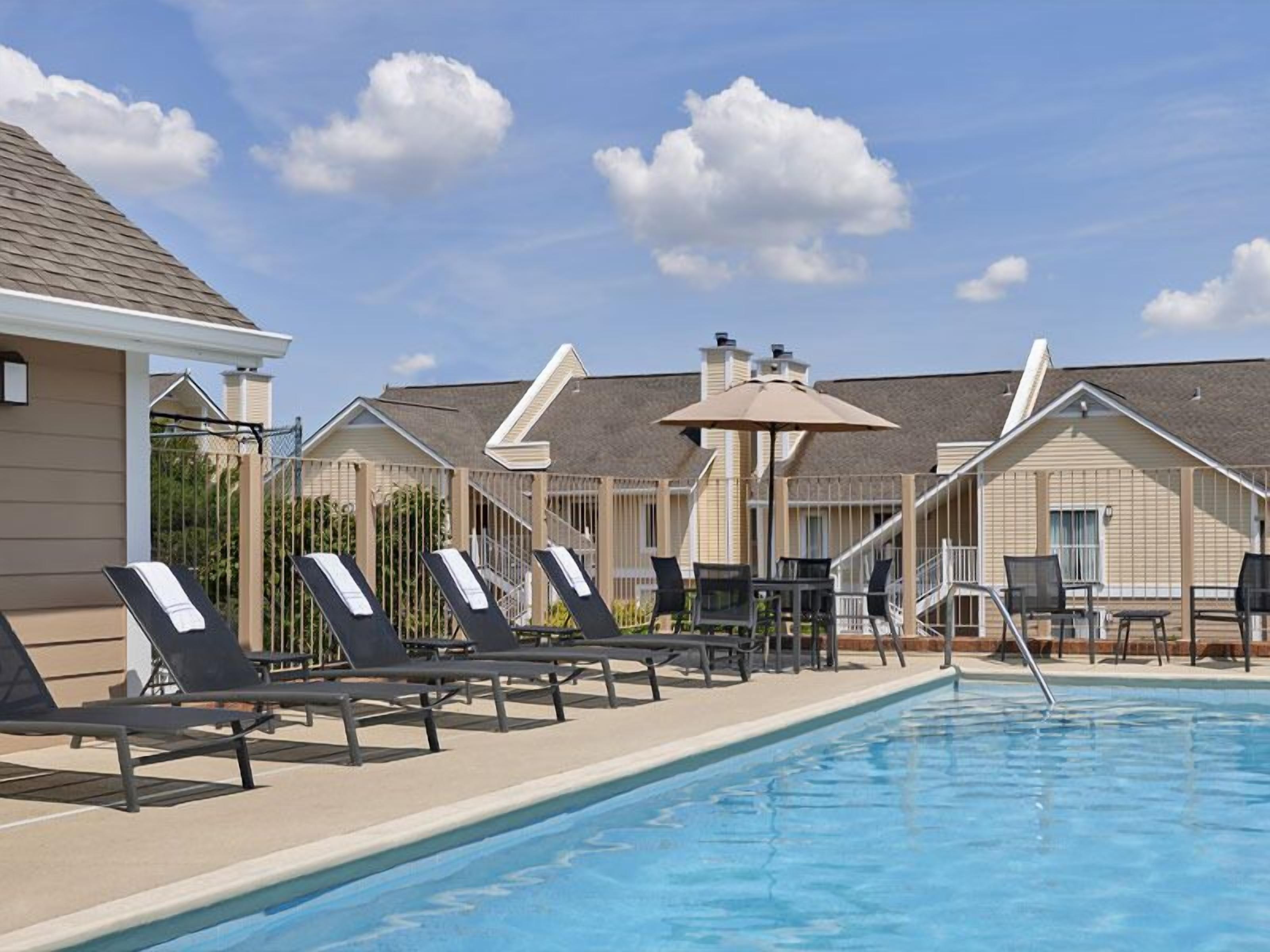 Explore Atlantic City's Dining & Entertainment! Complimentary Breakfast Buffet!