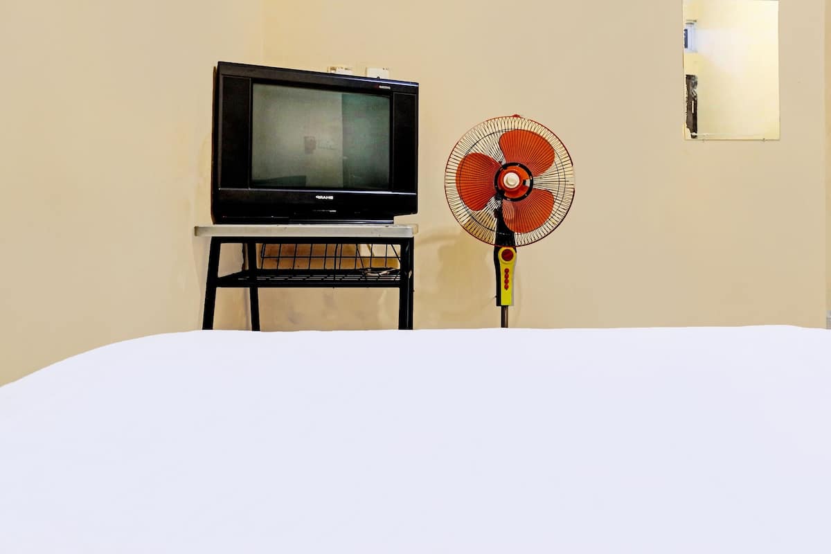 economy double room | free wifi, bed sheets