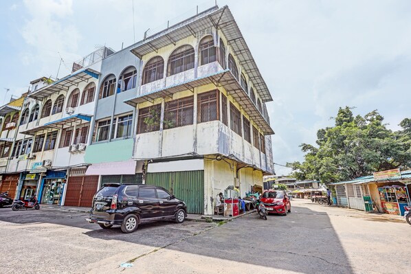 Exterior - Hotel O Hana StayNearNagoya Hill Mall (Batam)
