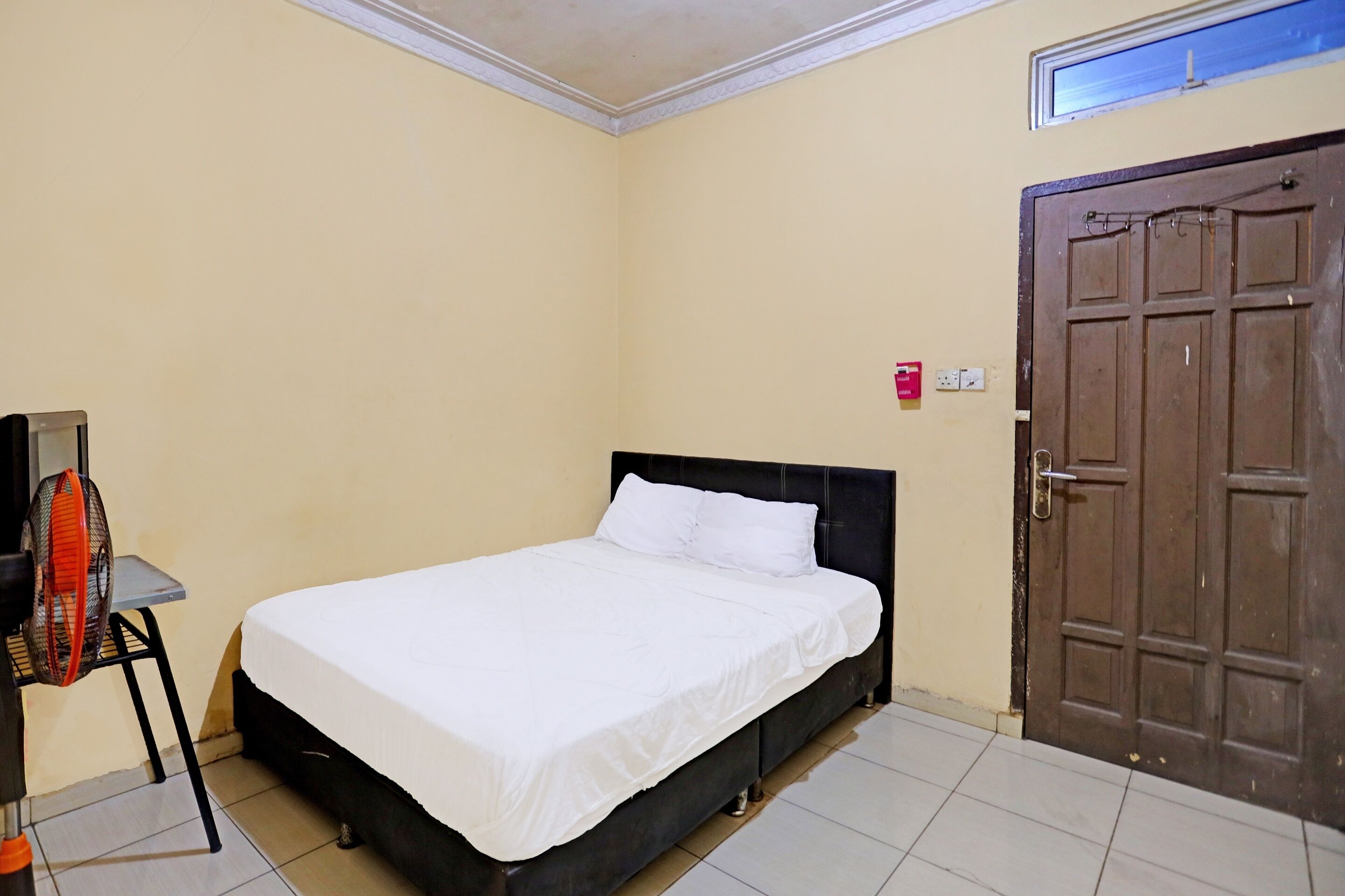 economy double room | free wifi, bed sheets