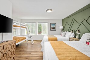 Unclassified image, 3 of 34, button - Impeccable Custom Furnishing and Design, Pet Friendly, BBQ, One Block From Center of Government Camp (Government Camp)