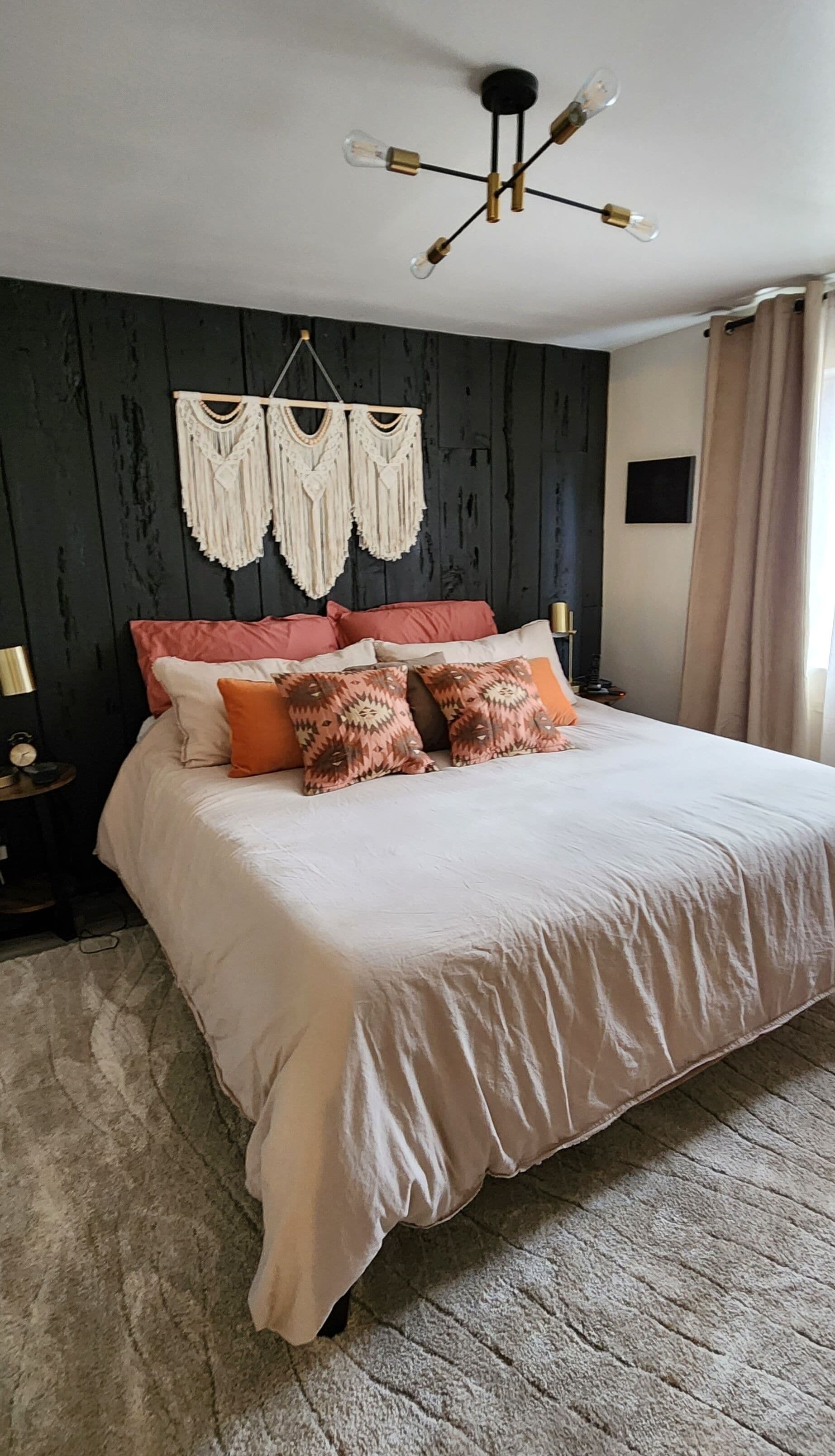 Modern Family Cabin in Arrowbear Lake Running Springs minutes to Snow Valley