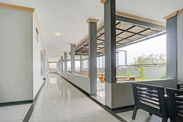 Lobby - OYO 90396 The Halona Villa Batu (Batu)