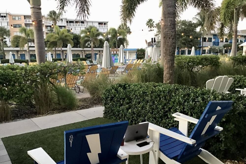 Your Peaceful Beach Retreat! 2 Poolside Room w/ Outside Seating Area