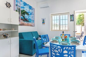 Family House, Multiple Bedrooms, 2 Bathrooms (Casa Celeste 100m From Beach) | Dining - Casa Celeste 100m From Beach (Porto Cesareo)